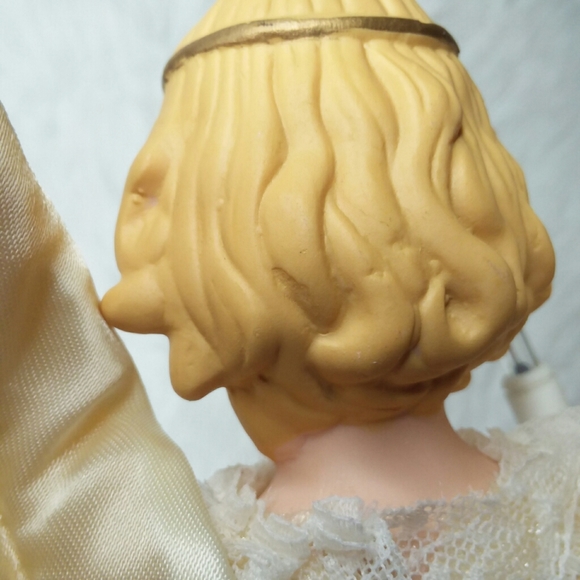 Vintage Angel Christmas Tree Topper Lighted Lace - Picture 13 of 15